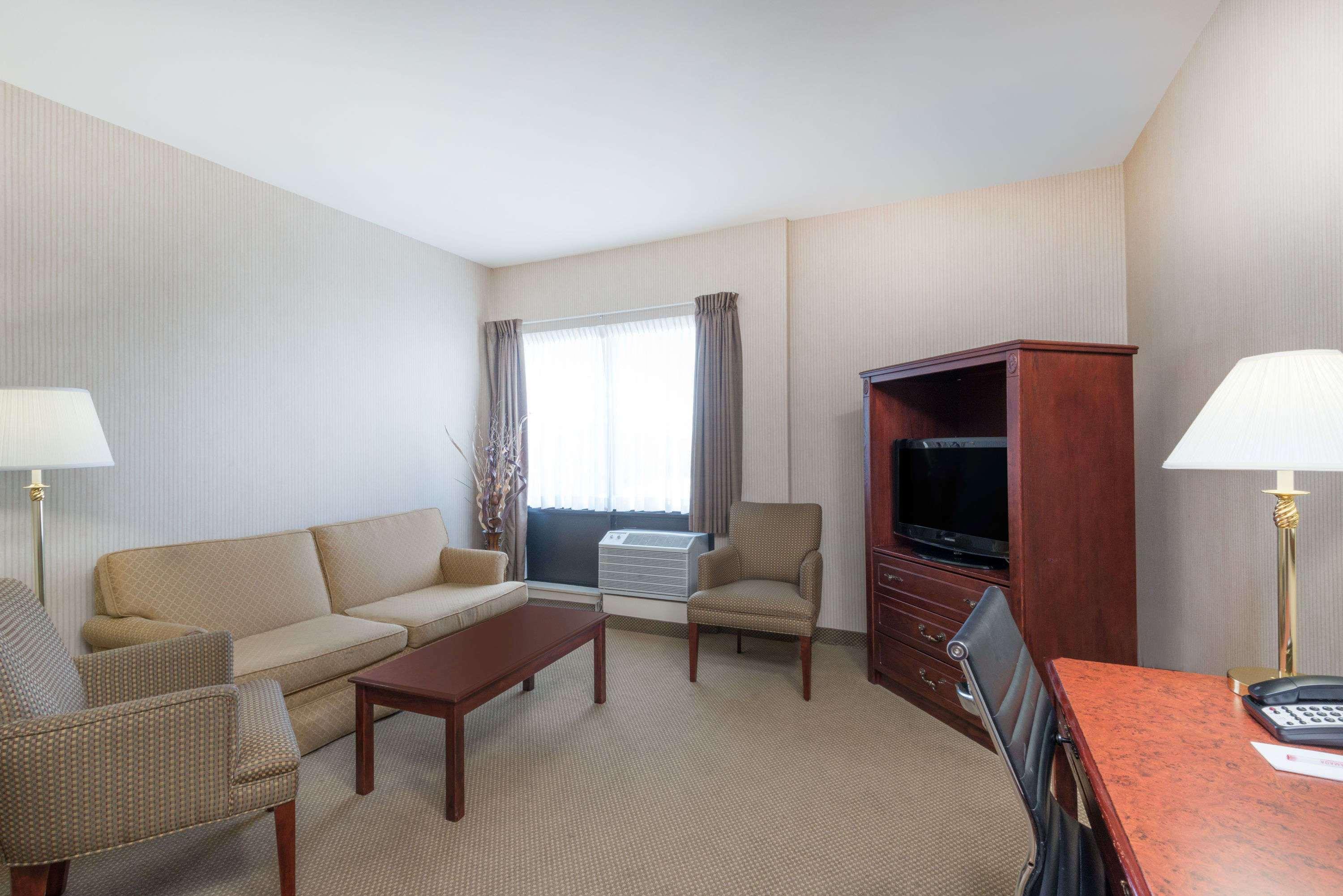 Comfort Suites Midland West Exterior foto